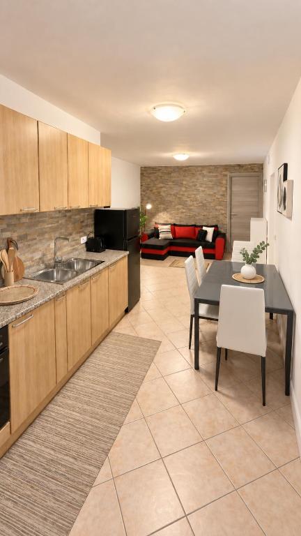 Trotter Apartments - 1