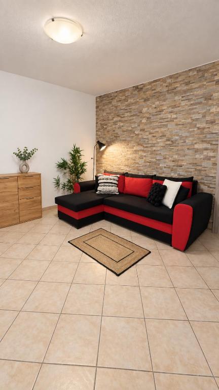 Trotter Apartments - 2
