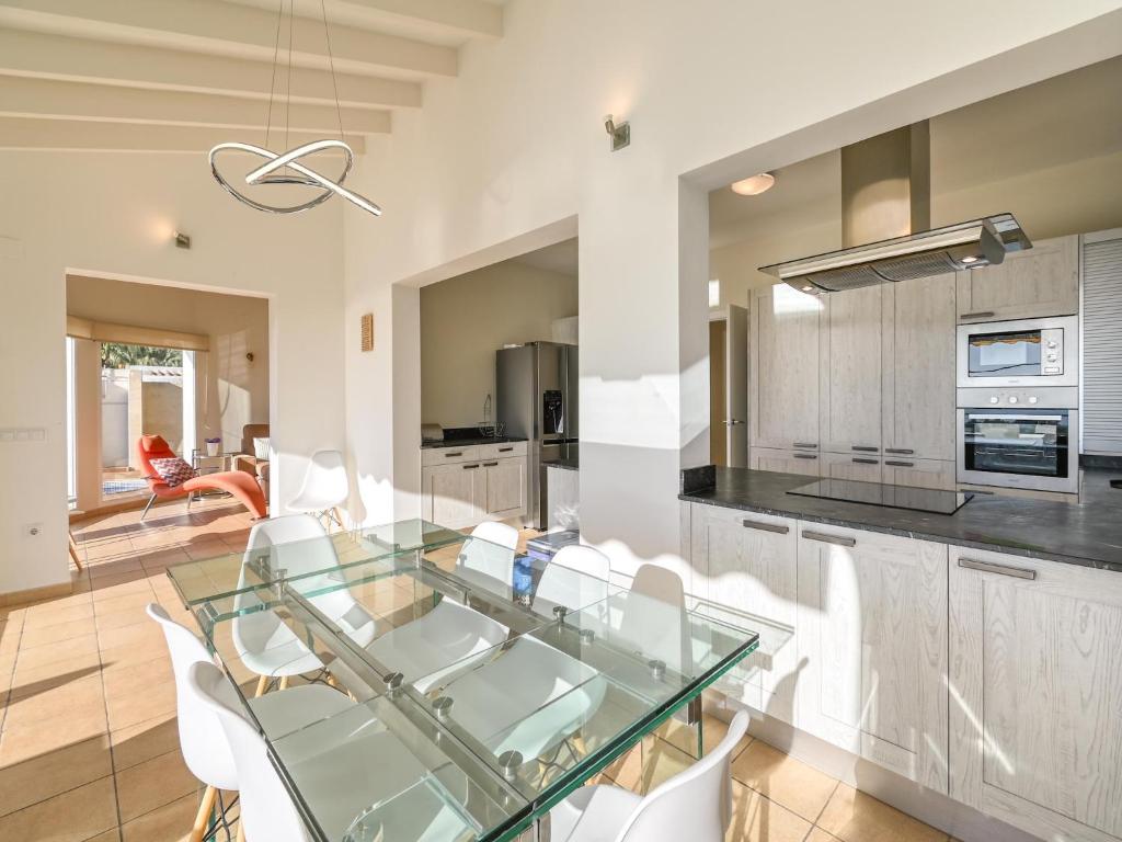 Villa in Moraira with Pool near Beach - 5