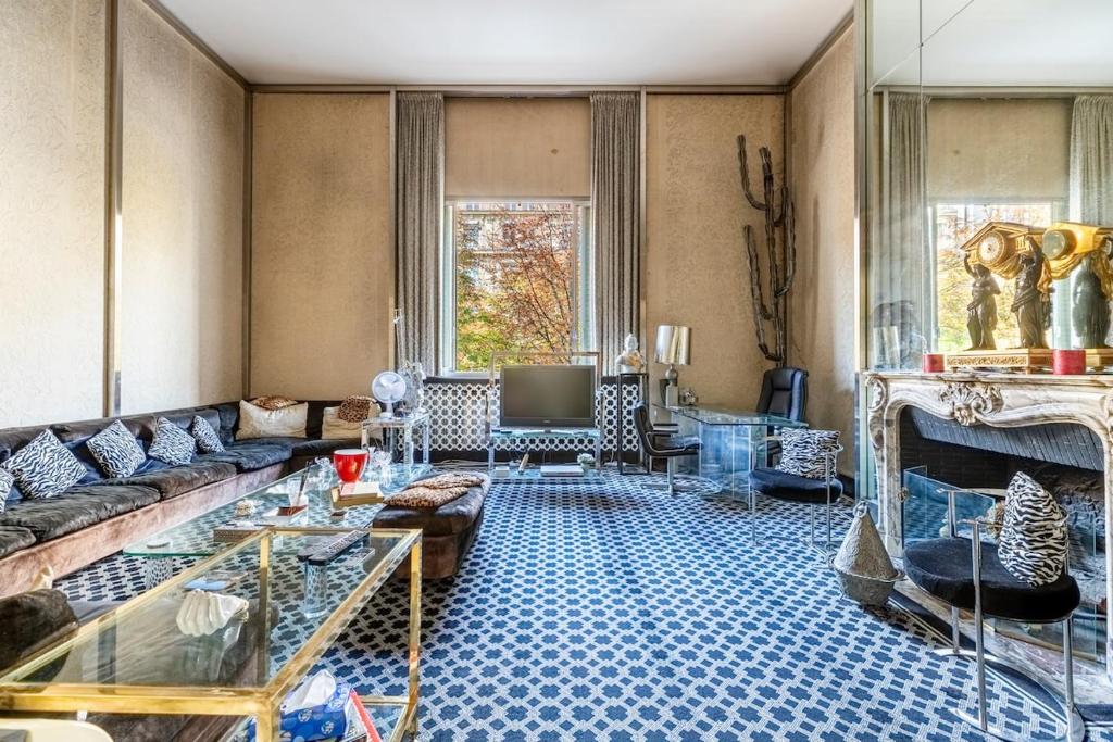 Georges V Suite - 1