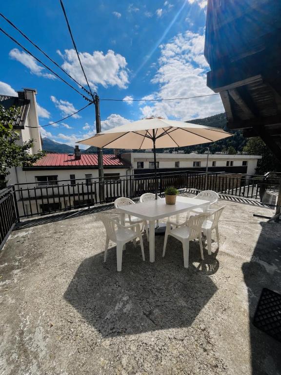 Centre à pied - Grande terrasse - Garage privé - 1