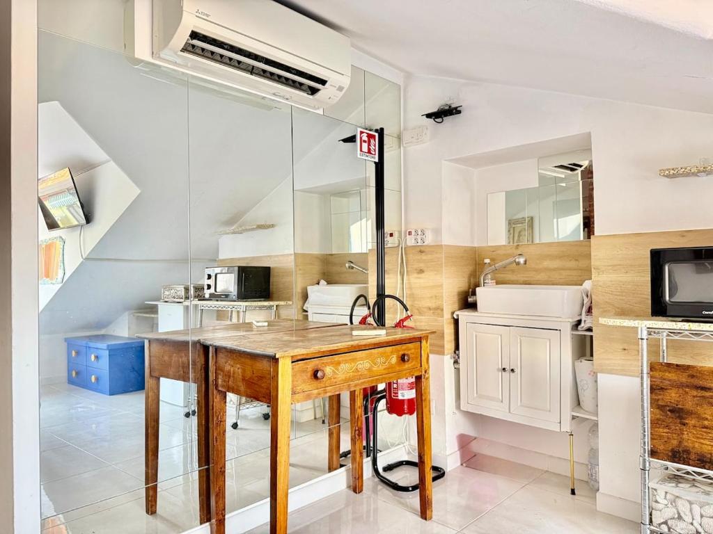 Beautiful room in the heart of Turin - 5
