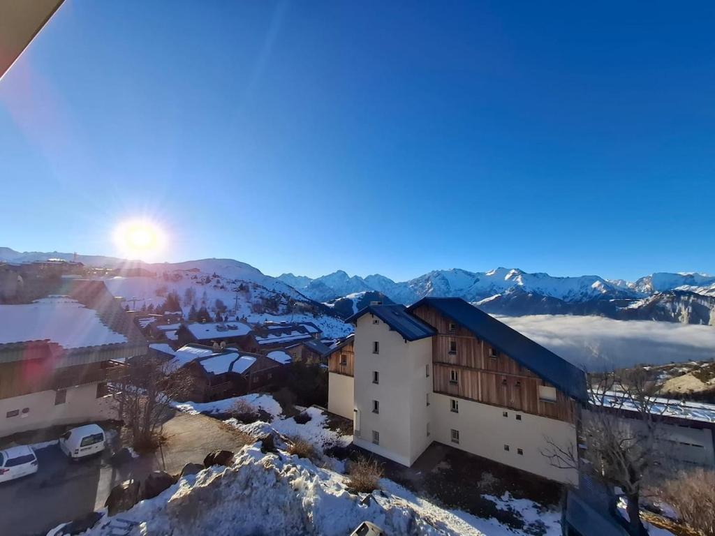 Cozy Majestic Ski Huez - 3