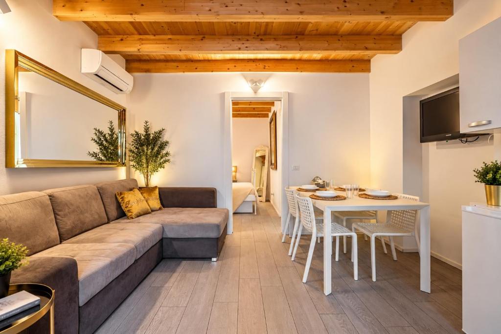 Aura Milanese Milano - 2