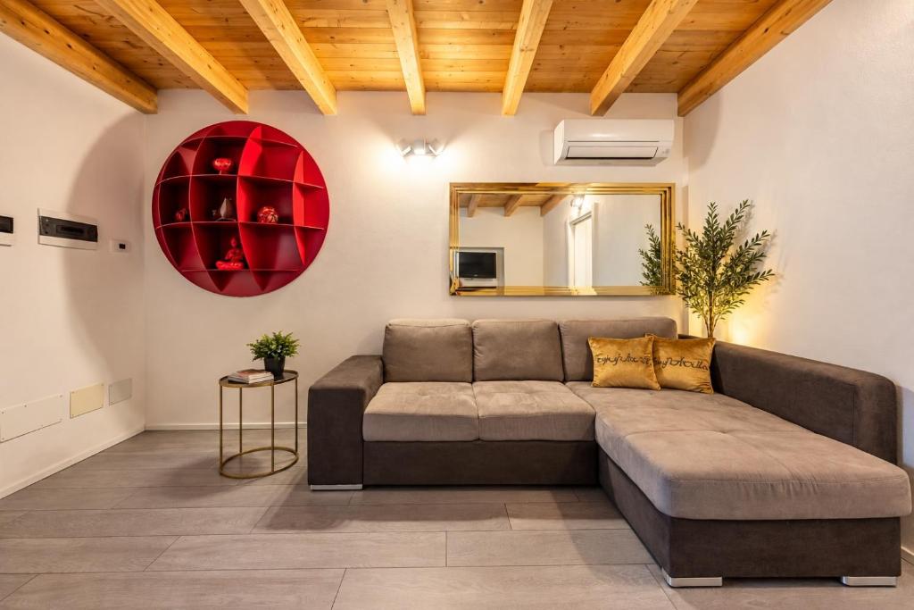Aura Milanese Milano - 5