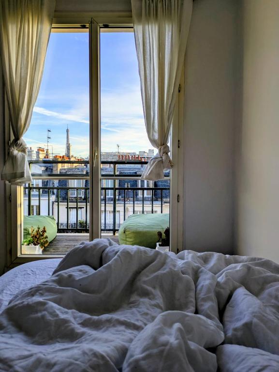 Eiffel Pearl - 3