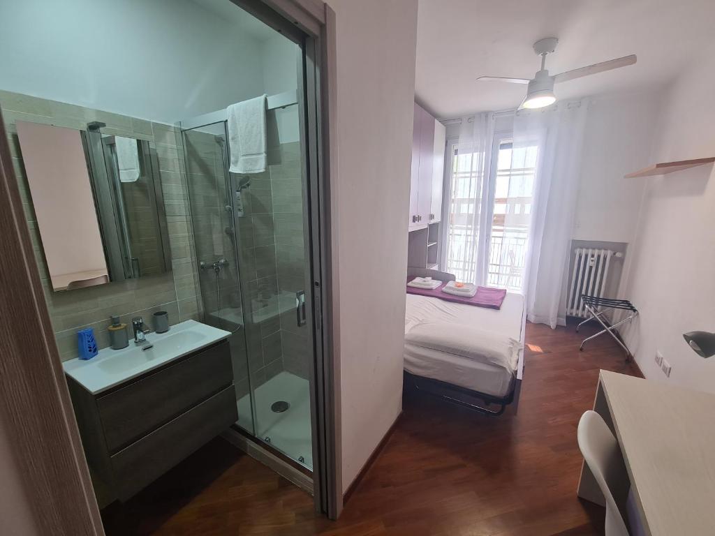 Bologna Vibes - 6 Rooms with Baths - Self Check in - 10 Guests - 5