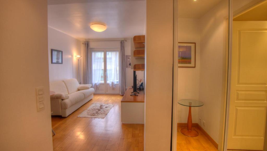 57 ANTIBES 3stars 150 m Beaches 4 min Palais Festivals - 1