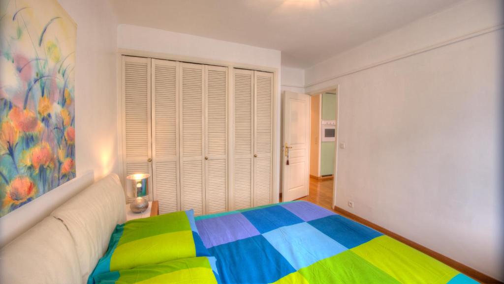 57 ANTIBES 3stars 150 m Beaches 4 min Palais Festivals - 2