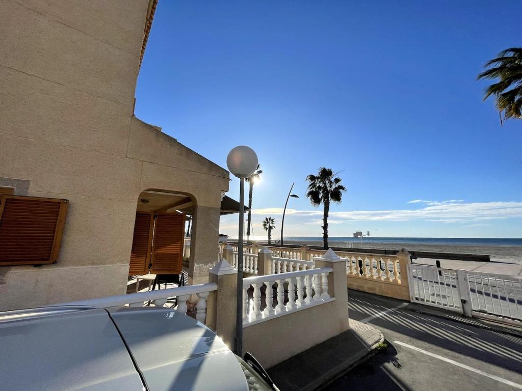 Casa en primera linea de playa Tamarit - 5