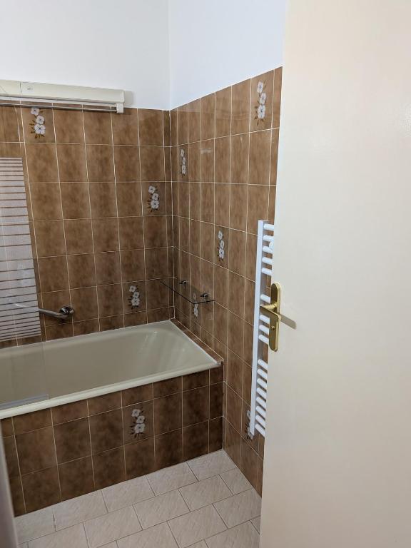 Charming bright studio in Menton Garavan - 2