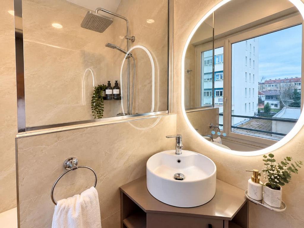 FITZ JAMES 2 Bedrooms 2 Bathrooms in Historic Center - 4