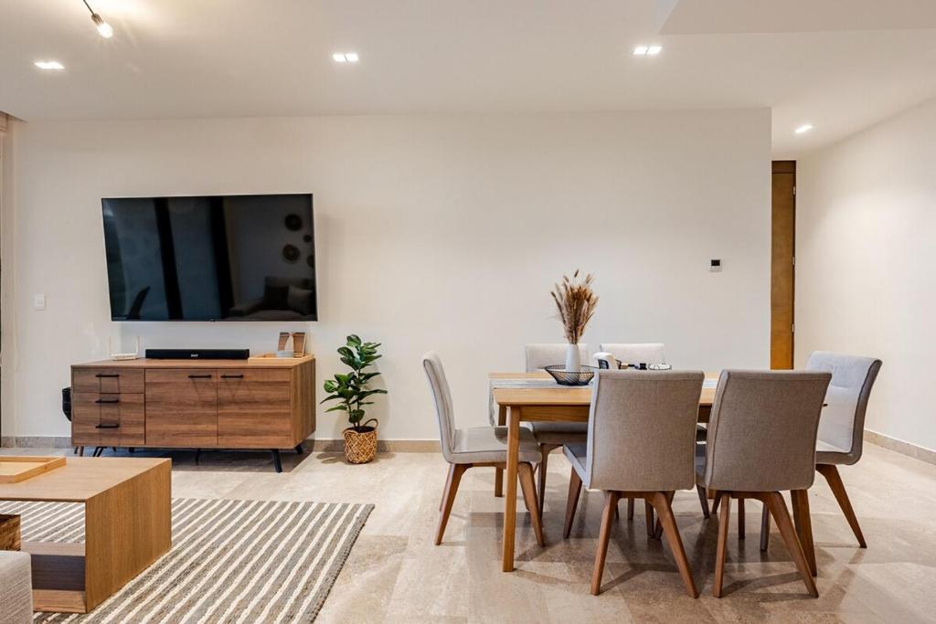 Zaguan Merida 2 Bedroom Luxury Apartment near La Isla - 2