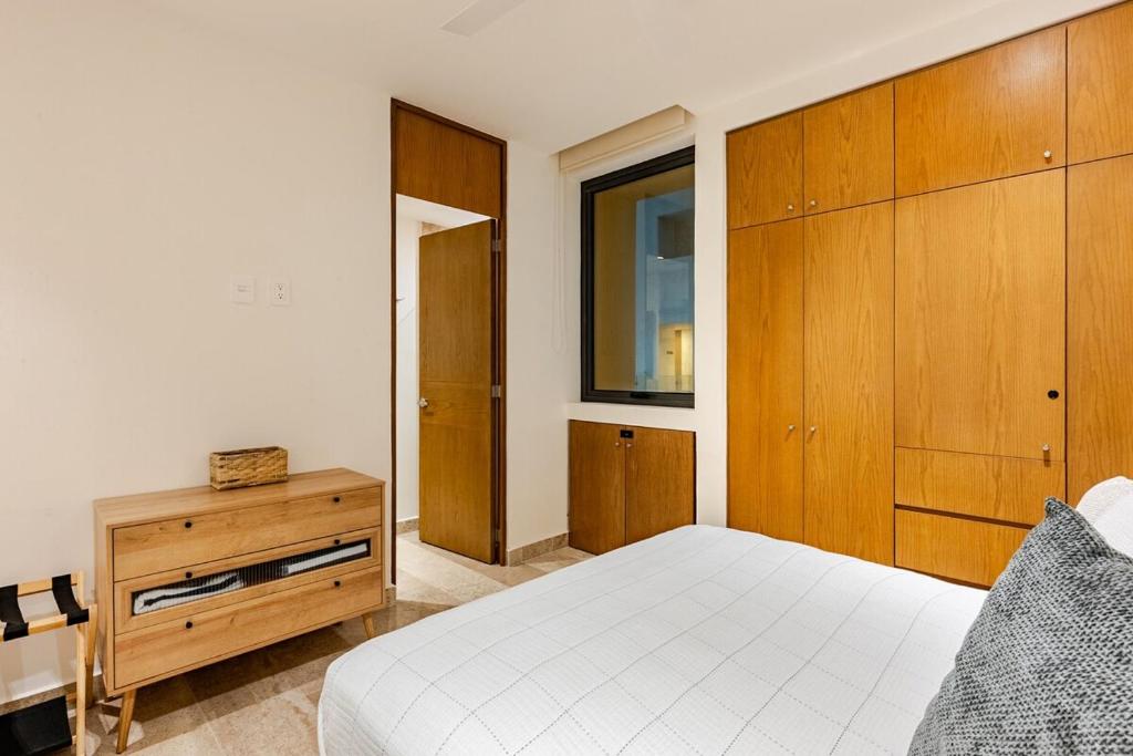 Zaguan Merida 2 Bedroom Luxury Apartment near La Isla - 3