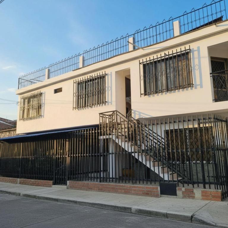 Espacio privado en area central urbana de la ciudad - 2
