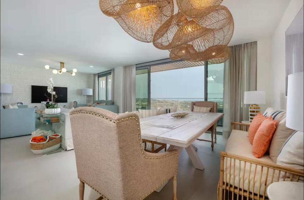 SeaView Luxe - 1