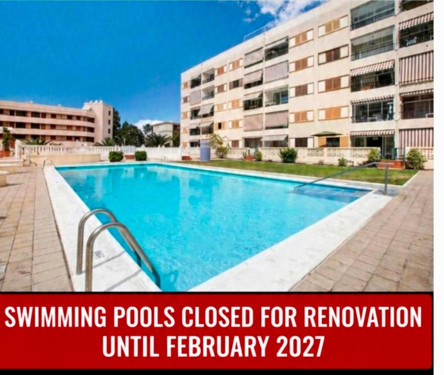 Fayser 108, 2 bedrooms, AC, steps to beach - 1