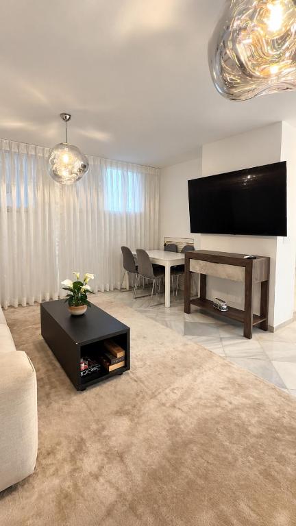 Flat in Marbella at Cabopino Port - 3