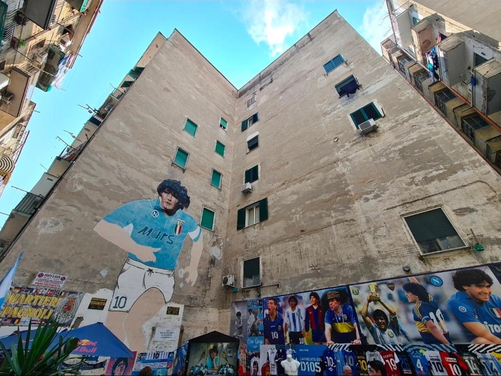 Leo's Home - 5