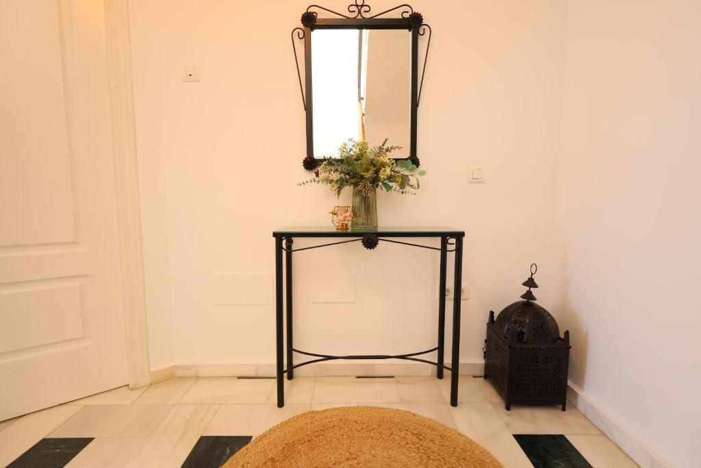 AE7 - Townhouse for 5 with Private Garage and Year-Round Pool - Terrace and AC - 2