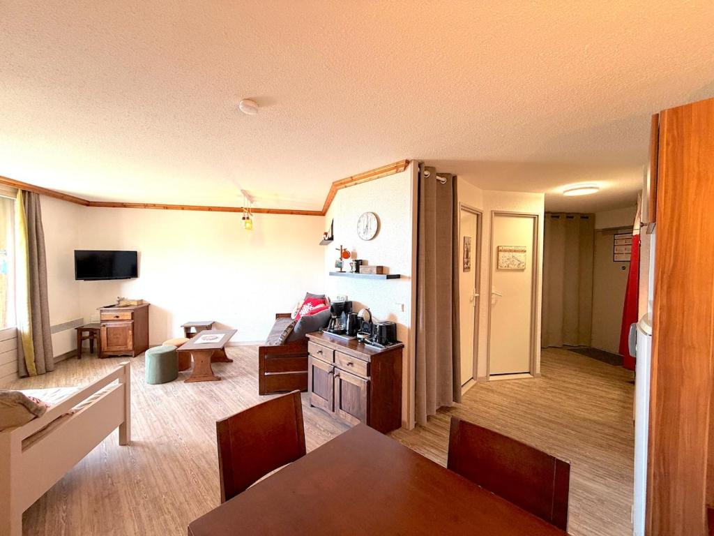 Superbe T2 avec piscine et vue - Pied des pistes - 5