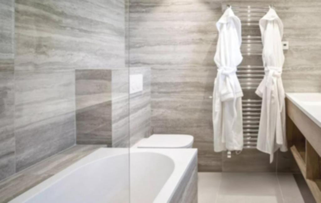 Luxury Penthouse • Jacuzzi • 2 Min to Ski Lift - 2