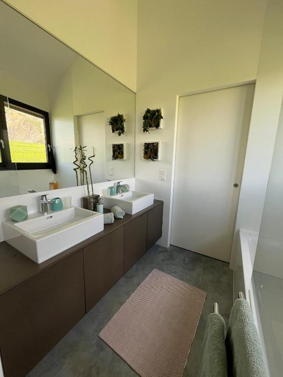Designer villa,Private hot tub - 4