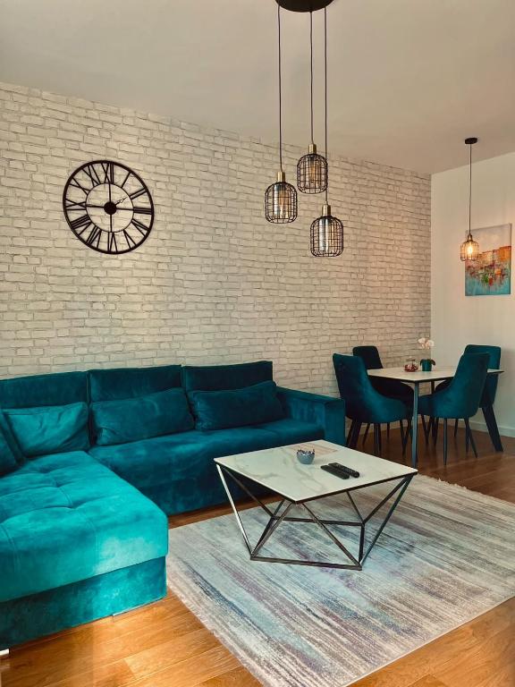 Azure Premium Residence - 1