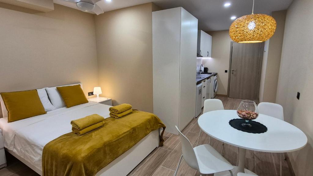 NEW Apartamentos Costa del Alma - Bioparc, Turia, Metro, WiFi - 1