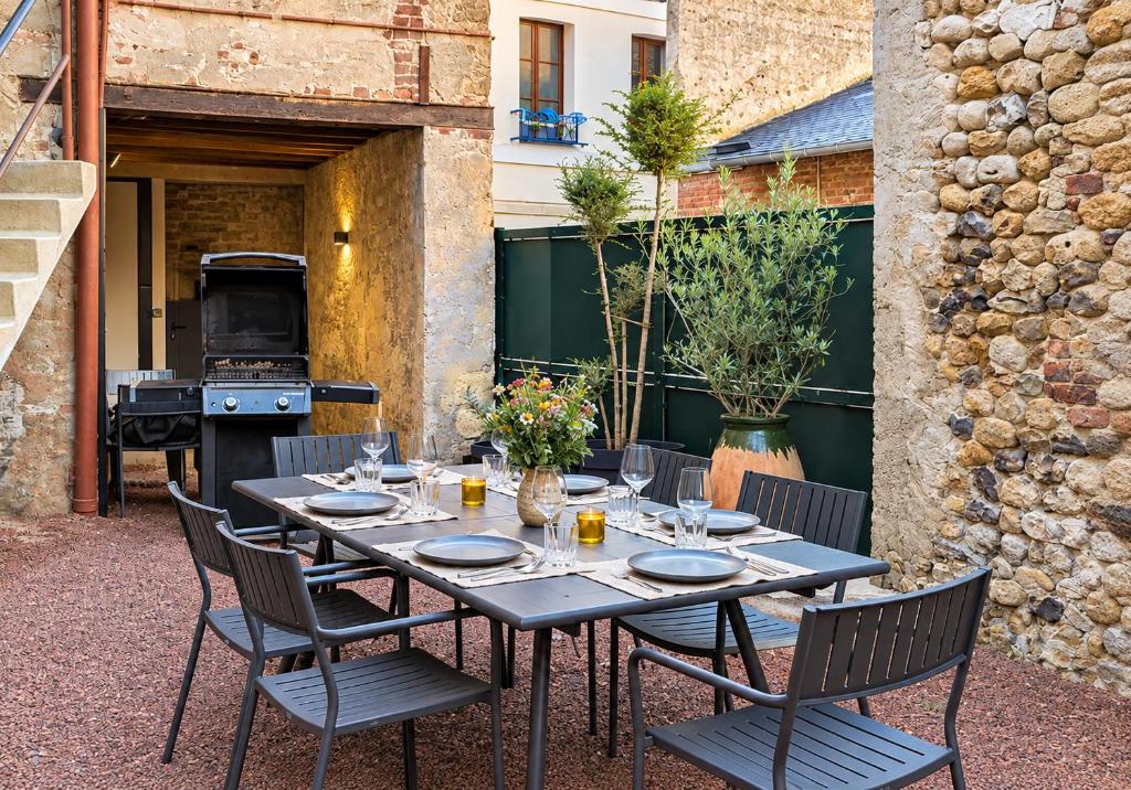 La Maison Rouge, Trouville-sur-Mer, 9P - 2