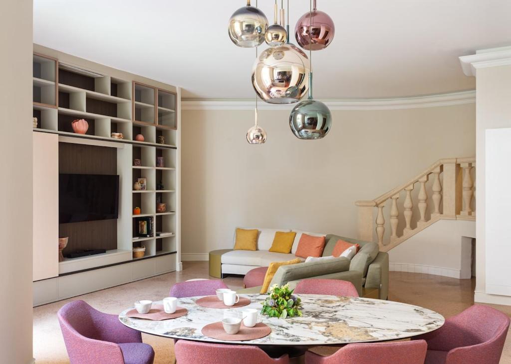 Luxury 3 Bedrooms with Private Garden - 4