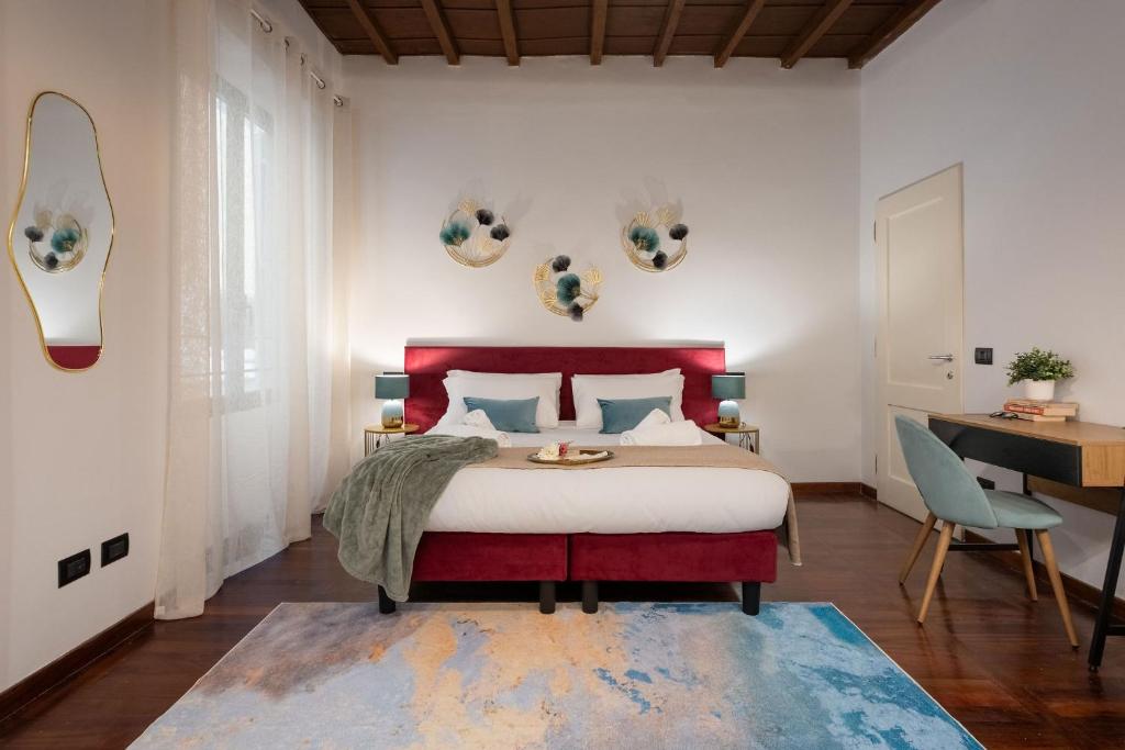 Keys of Italy - Palazzuolo 83 - Elegant Renewed 2BDR by the Station - 1