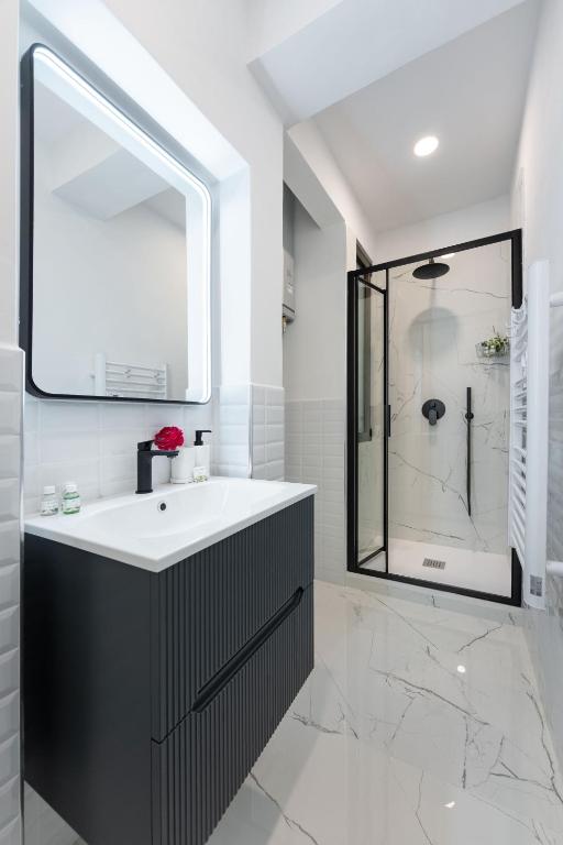 Keys of Italy - Palazzuolo 83 - Elegant Renewed 2BDR by the Station - 5