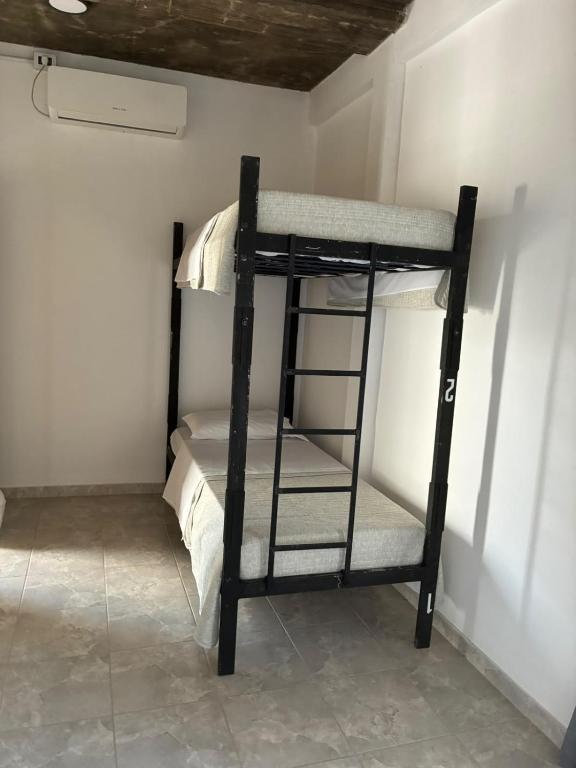 Urban River Hostel - 4
