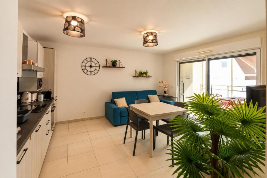Cozy 1-Bedroom Apartment with AC & Garage Near - 4