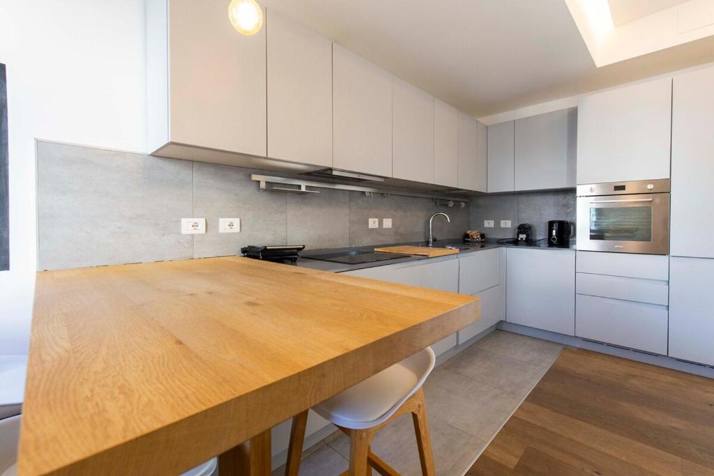 Exclusive terrace Designer apartment in Milan - 2