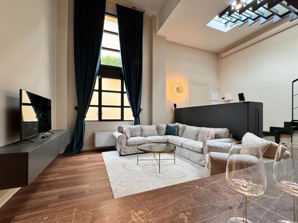 Luxury Design Loft - 5