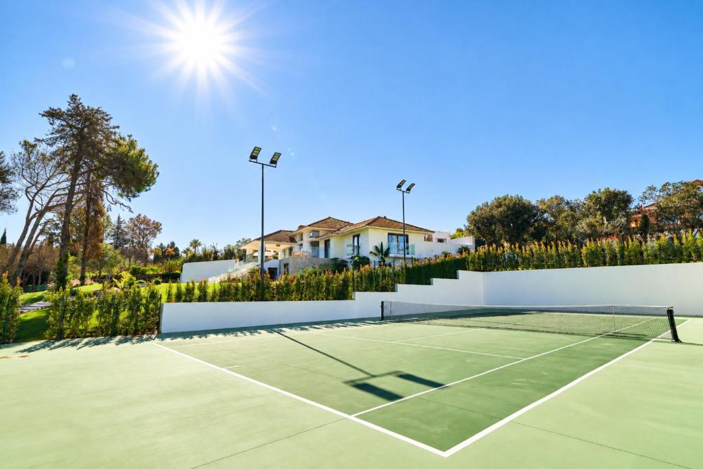 Iconic Exception Villa - Pool & Tennis - 4