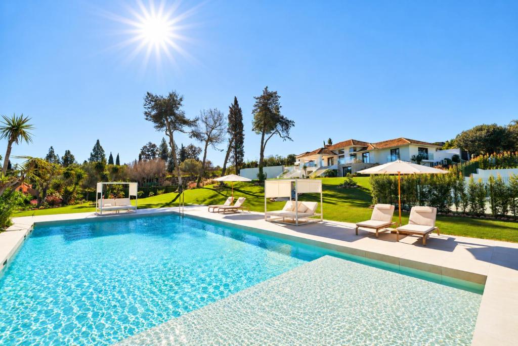Iconic Exception Villa - Pool & Tennis - 1