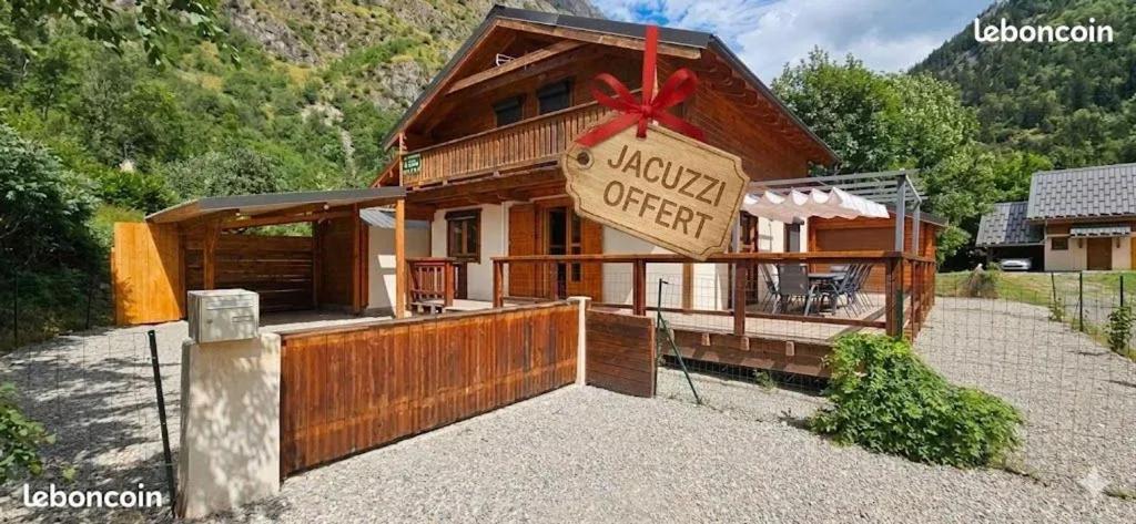 Chalet Enchanteur à Venosc avec Vue Panoramique et Jacuzzi - 1