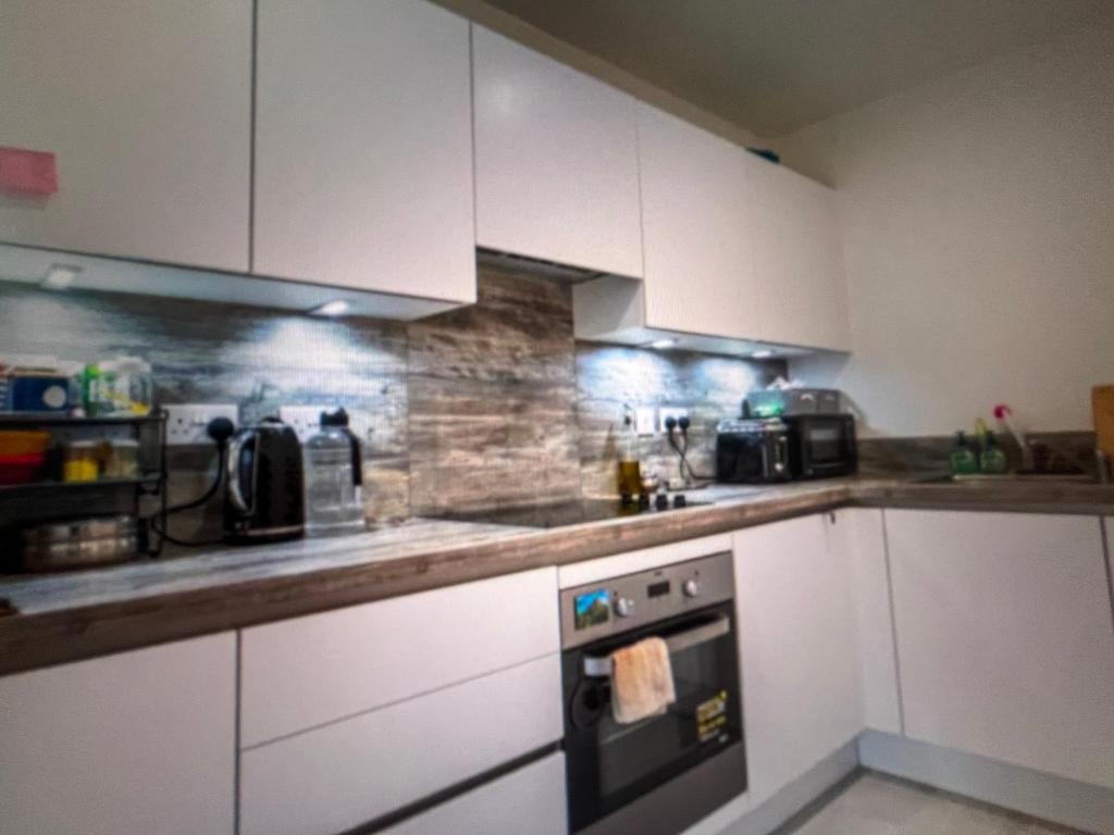 Parisian Chic Retreat - Heart of Paris 1 BR - 3