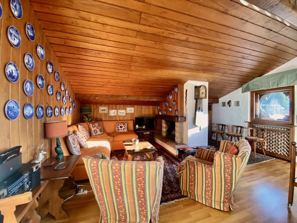 Cozy 3 bedroom with beautiful views - 5