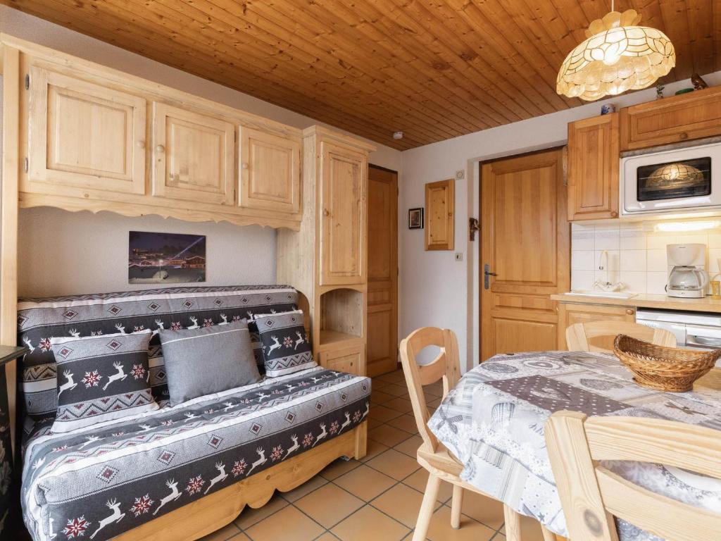 2 pièces avec terrasse sud, proche pistes et commerces, garage, animaux acceptés - FR-1-304-54 - 3