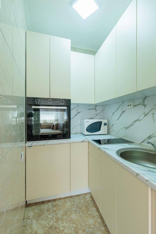 Central 2BR Apartment - Heart of Sarajevo - 4