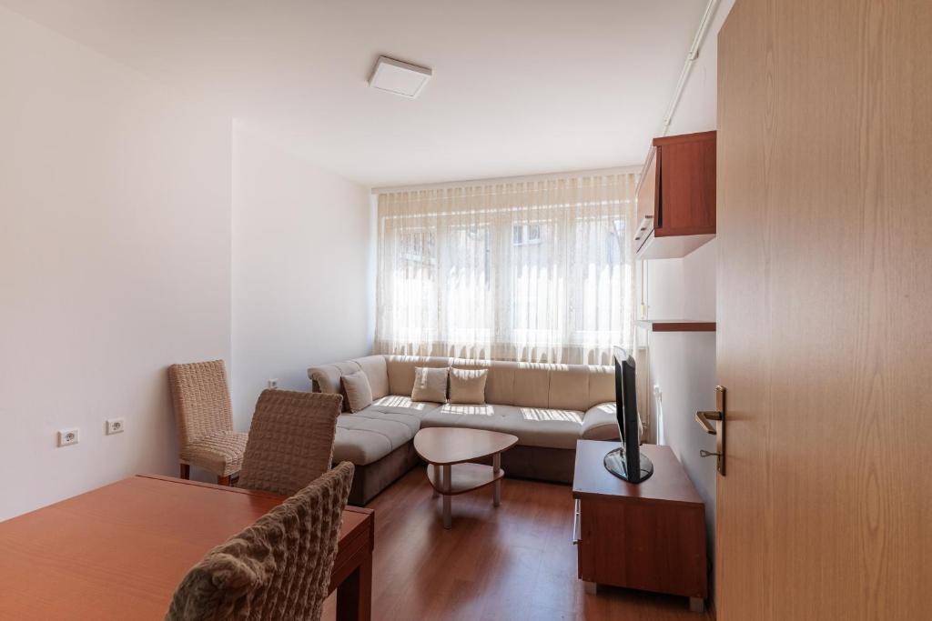 Central 2BR Apartment - Heart of Sarajevo - 5