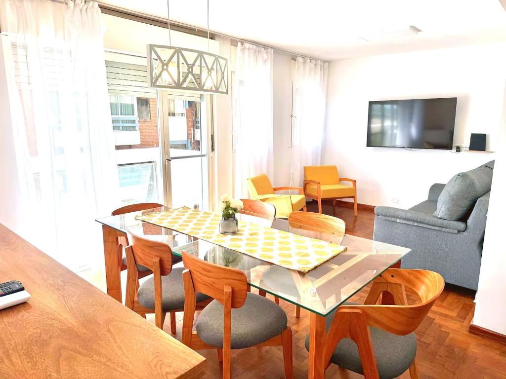 Departamento 3 Dormitorios con Vista al Paraná - 6 Pax by Lofty - 2