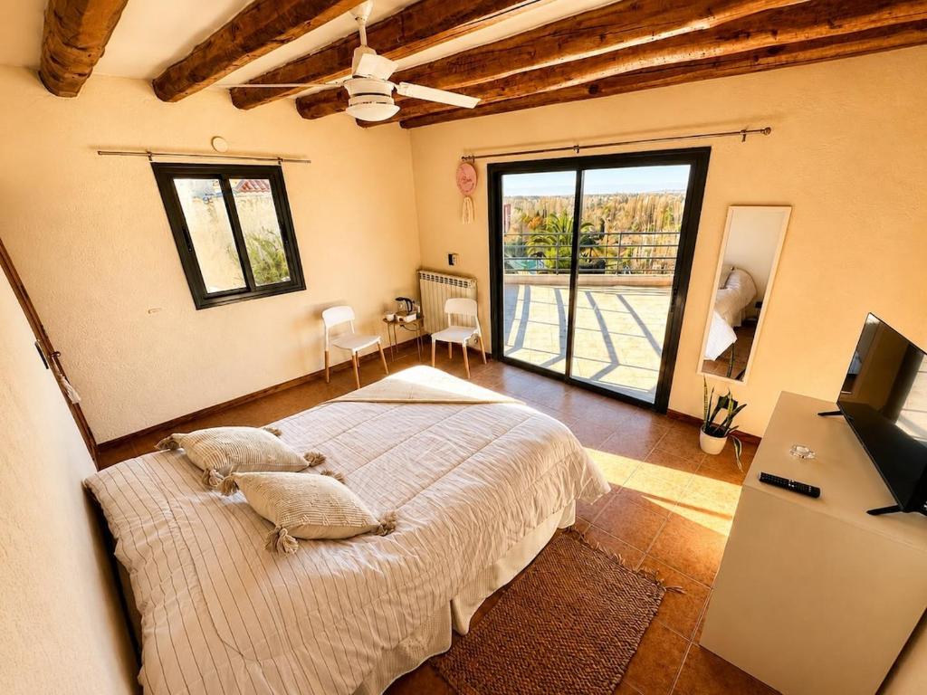 Beautiful Room with Terrace Views in Chacras de Coria - 2