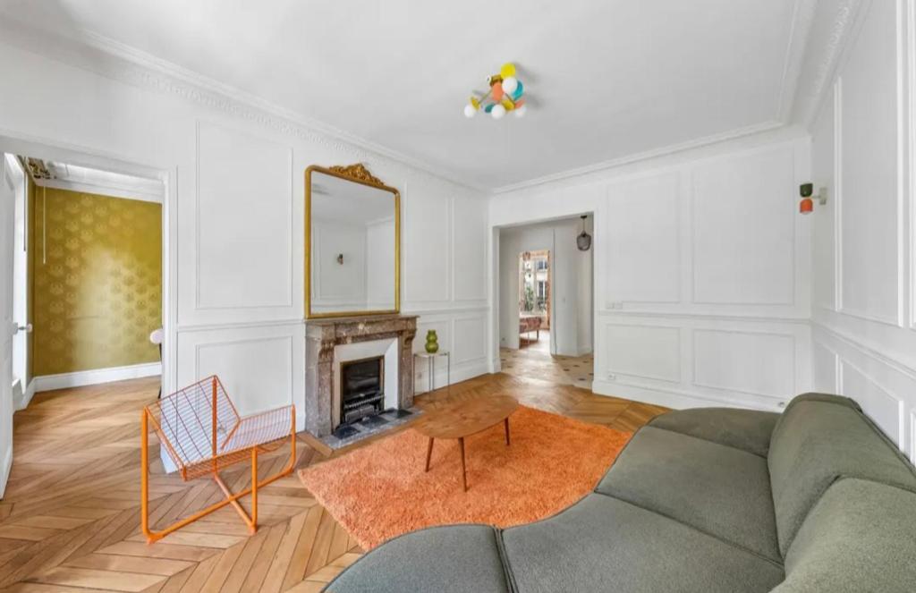 Élégant appartement typique Parisien haussmannien de 106 m2 Bassin de la Villette - 2
