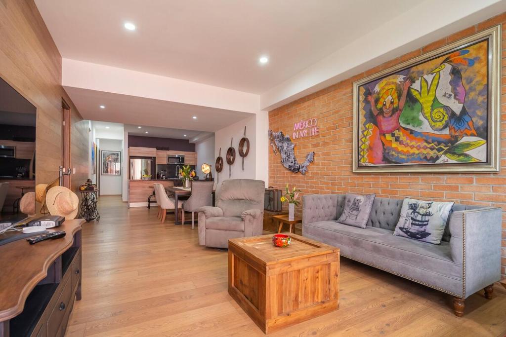 Oaxaca-Inspired 3BR Heated Pool in Roma Norte - 1