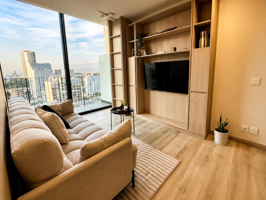 Executive Suite, Rooftop Pool, Workspace IKan HUB - 1